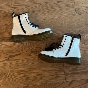 brand new never worn white doc martins dr martens
